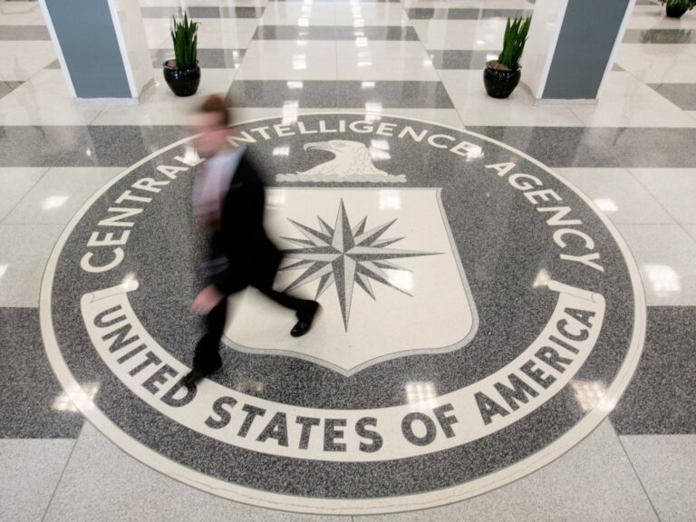 2016 11 02t120000z 1793330125 S1beuknfwxaa Rtrmadp 3 Usa Cia Brennan 1 1746238999.jpg