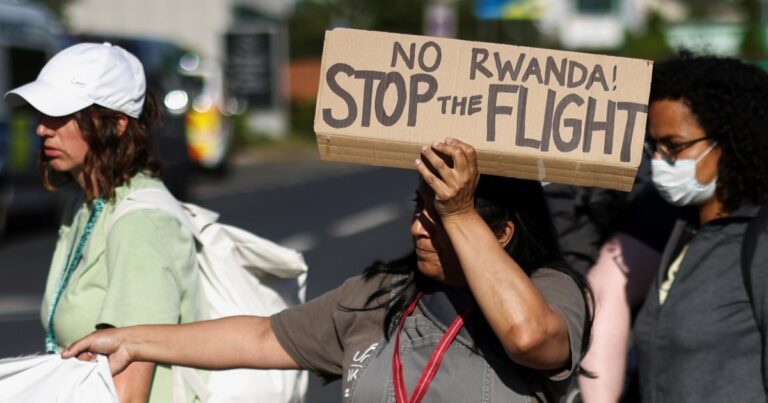 2022 06 14t174040z 1849528168 Rc2tru90wiph Rtrmadp 3 Britain Immigration Rwanda 1 1700130664 1748001.jpeg