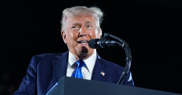 250503 Donald Trump Wm 518p 8446ef.jpg