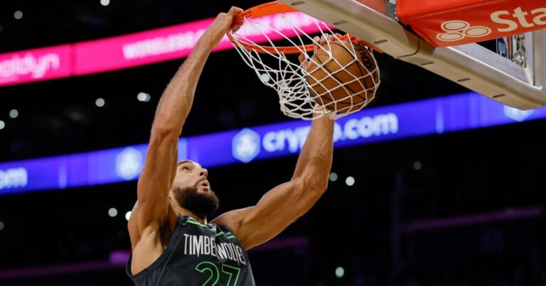Afp 20250501 2212832934 V2 Highres Minnesotatimberwolvesvlosangeleslakersgamefi 1746075914 B965.jpeg