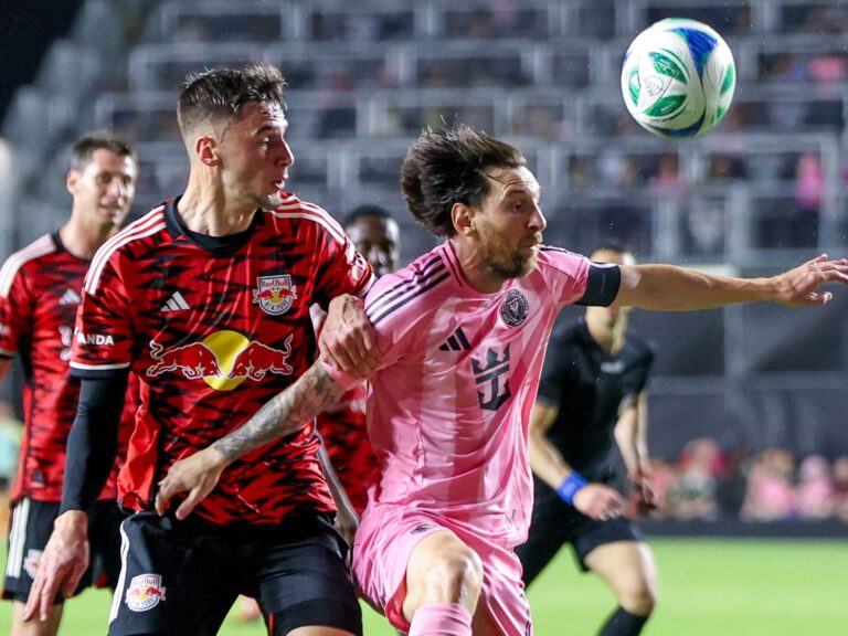 Afp 20250504 44e92v2 V1 Highres Intermiamicfvsnewyorkredbullsfootballmatch 1746345691.jpg