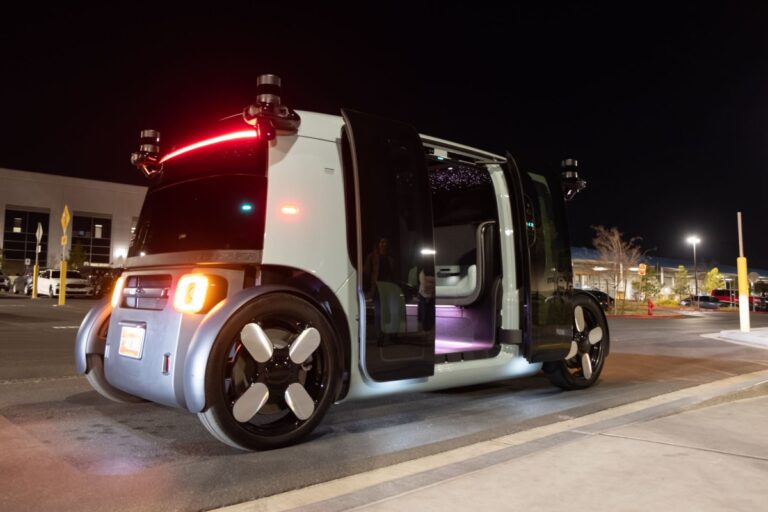 Zoox Ces 2025 Ride 22 3473ff.jpg