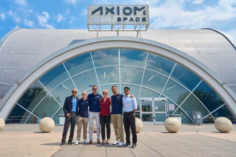 Ax4 Axiom Axonboardingday01 All 20240805 1792.jpg